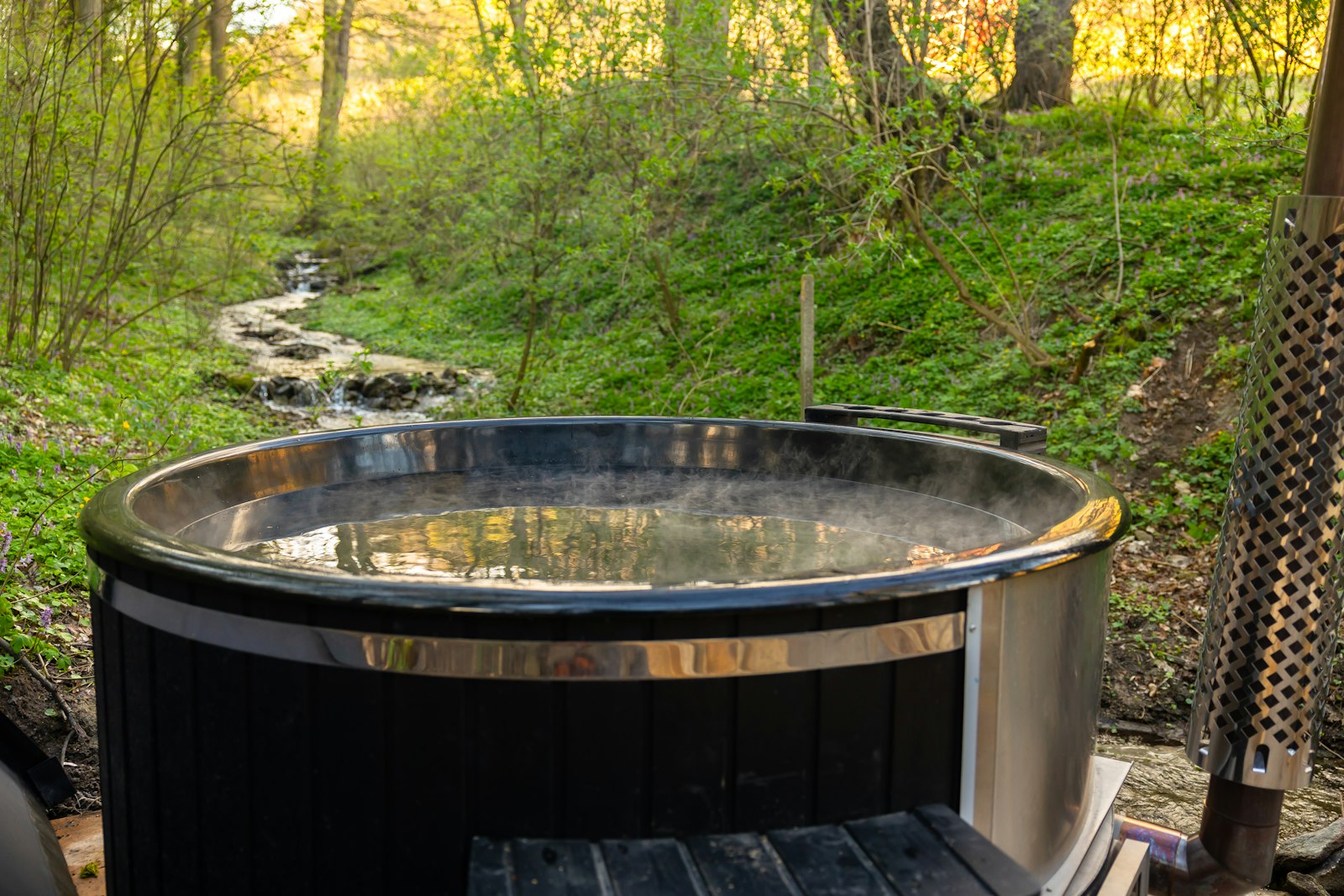 Hot Tub Removal Lisle IL: Fast, Professional & Affordable Service 1 hot tub removal lisle il