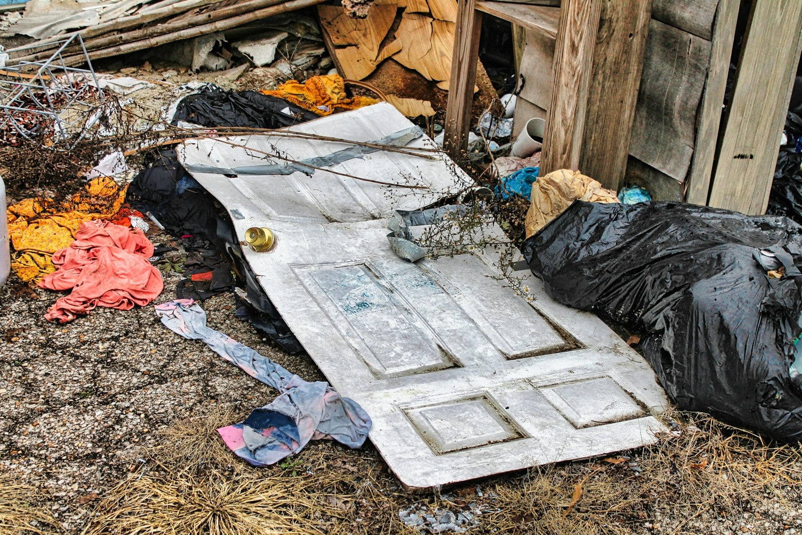 junk removal in fall: tips for seasonal cleanouts addison il