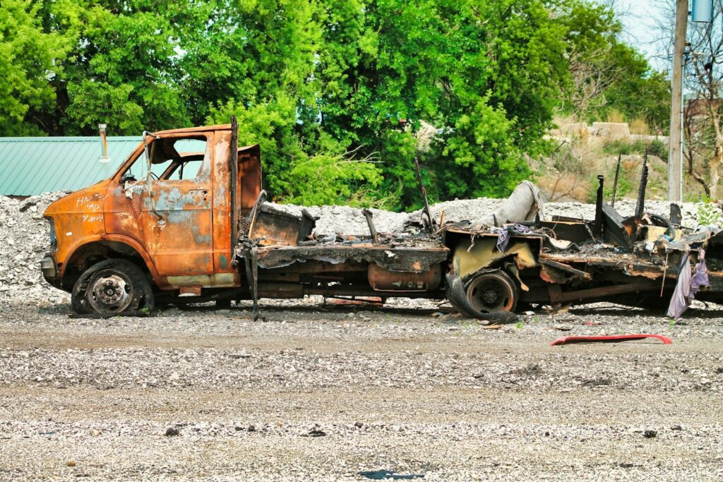 Junk Removal Tax Deductions Illinois: Can You Write Off Estate Cleanout Costs? 7 junk removal tax deductions illinois: can you write off estate cleanout costs — Waste Warriors Junk Removal