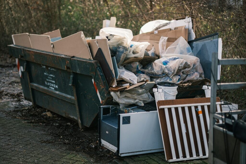 Same Day Junk Removal Chicago West Suburbs: Fast & Reliable Service 15 same day junk removal chicago west suburbs — Waste Warriors Junk Removal