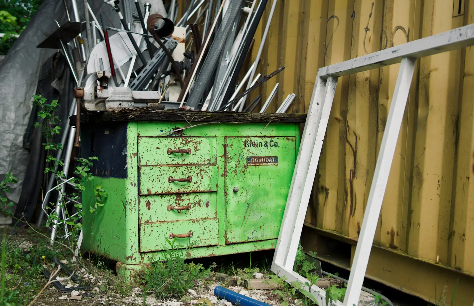 Junk Removal in Summer: Tips for Seasonal Cleanouts in Wheaton IL 1 junk removal in summer: tips for seasonal cleanouts wheaton il